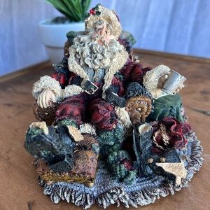 FIRST EDITION 1E\564 Style#3003 SANTA December 26th Santa & Friends Boyd’s bears